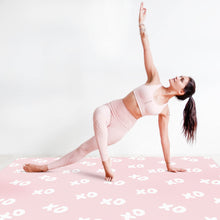 Load image into Gallery viewer, XoXo Zig Zag Luxe Foam Kids Play Mat | Cream & Black | MEDIUM